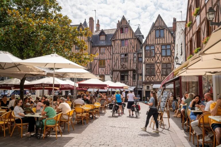 Vieux Tours et Place Plumereau